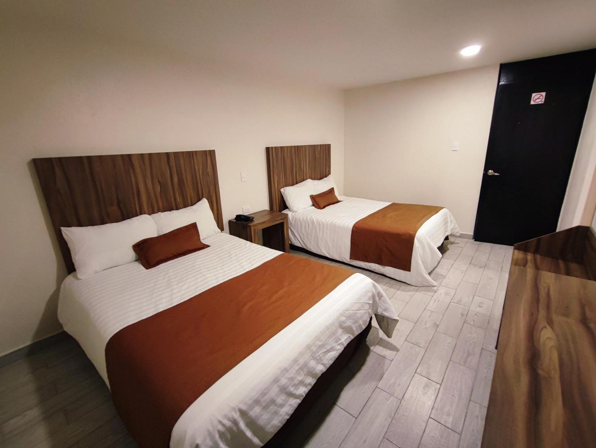 Hotel Plaza Morelos Toluca Ngoại thất bức ảnh