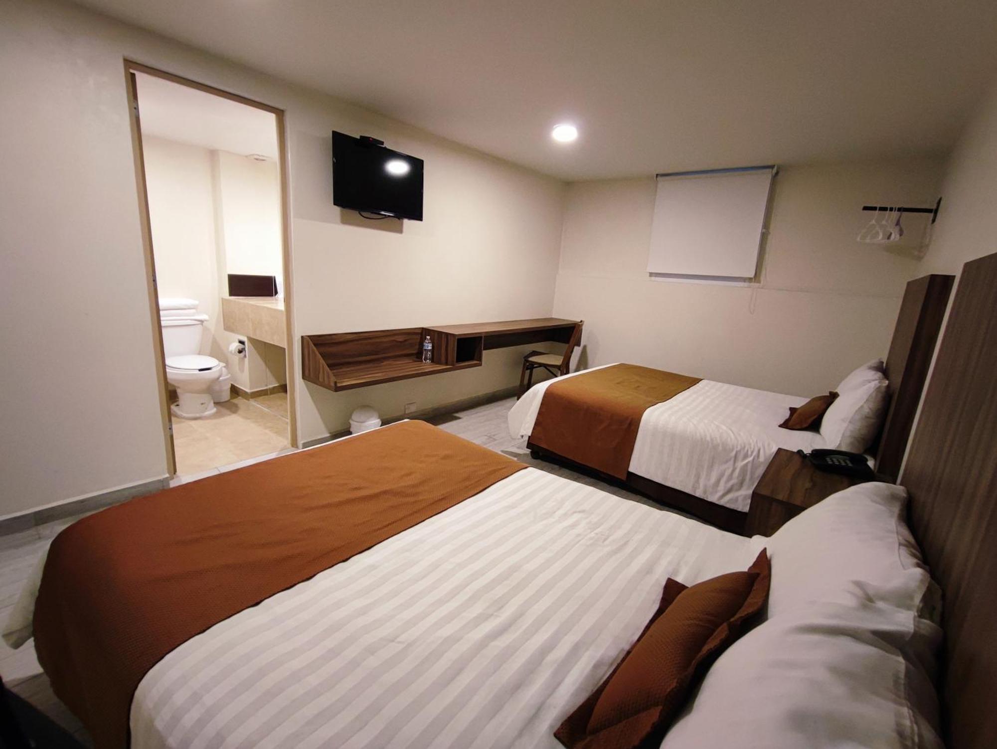 Hotel Plaza Morelos Toluca Ngoại thất bức ảnh
