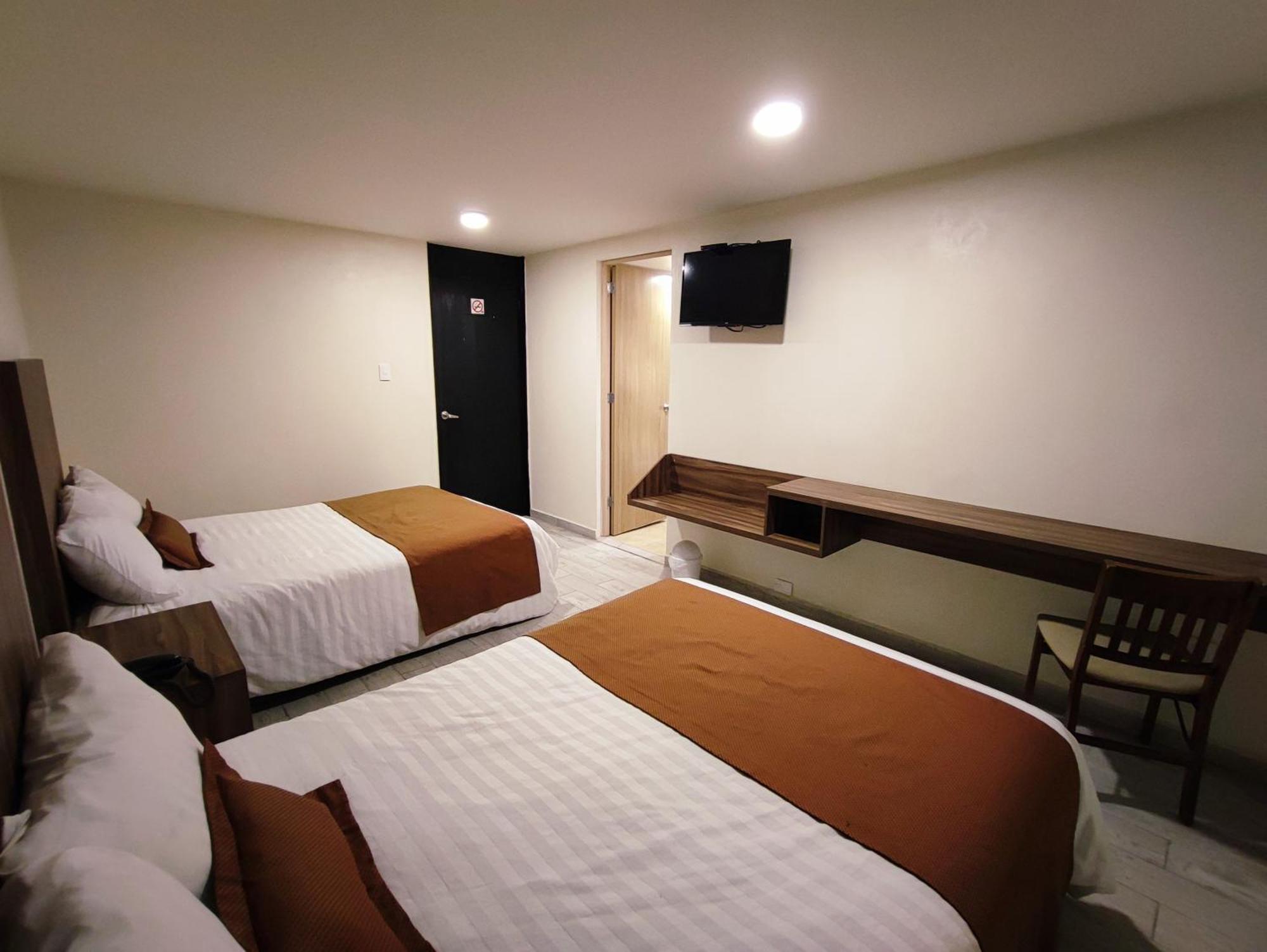 Hotel Plaza Morelos Toluca Ngoại thất bức ảnh