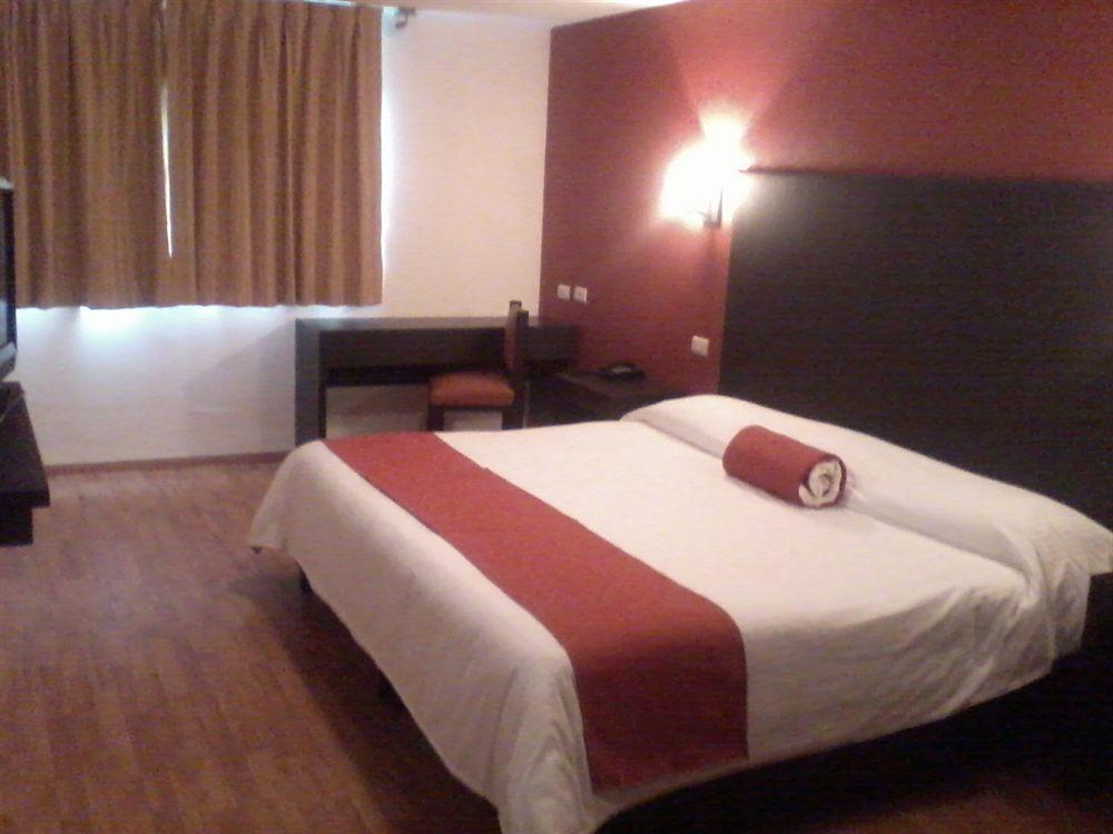 Hotel Plaza Morelos Toluca Ngoại thất bức ảnh