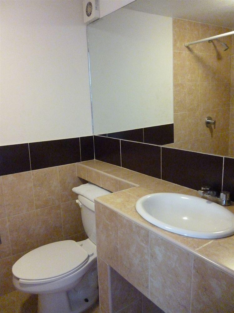Hotel Plaza Morelos Toluca Ngoại thất bức ảnh